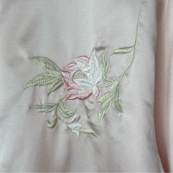 EVE STILLMAN Vintage Pink Satin Pajama Set Embroidered Floral PJs Size Medium - Picture 3 of 10